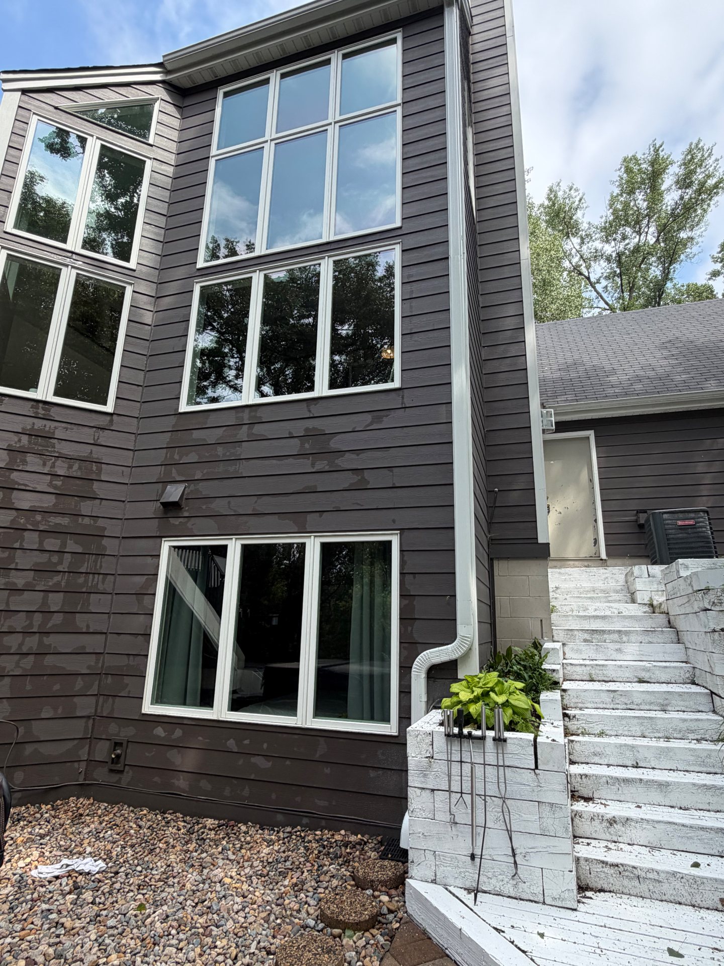 Three-story Twin Cities home with freshly cleaned exterior windows